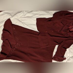 EUC Elegant burgundy woman's suit Women’s size 10